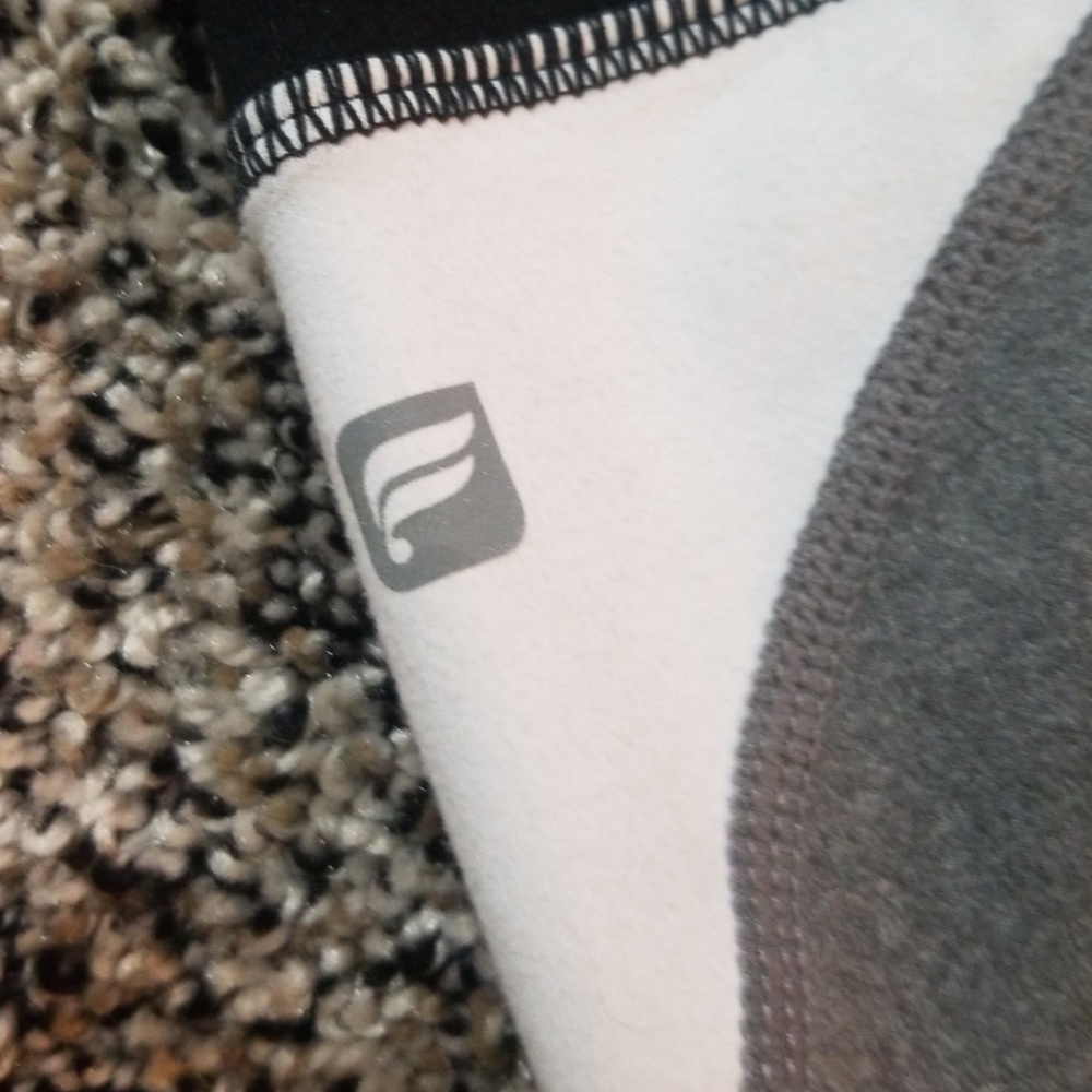 Fabletics capris - Picture 3 of 4